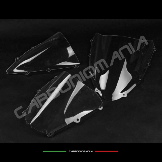 Double rounded transparent plexiglass windscreen for racing fairing | image